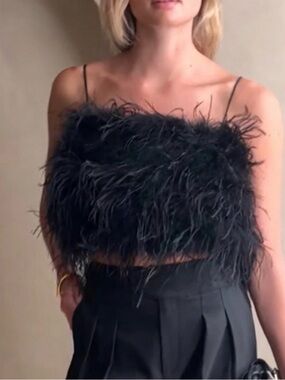 Banana Republic Luna Ostrich Feather Top – Black – Size Small